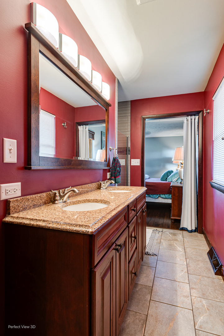 800 Charles Street, Morris, IL 60450