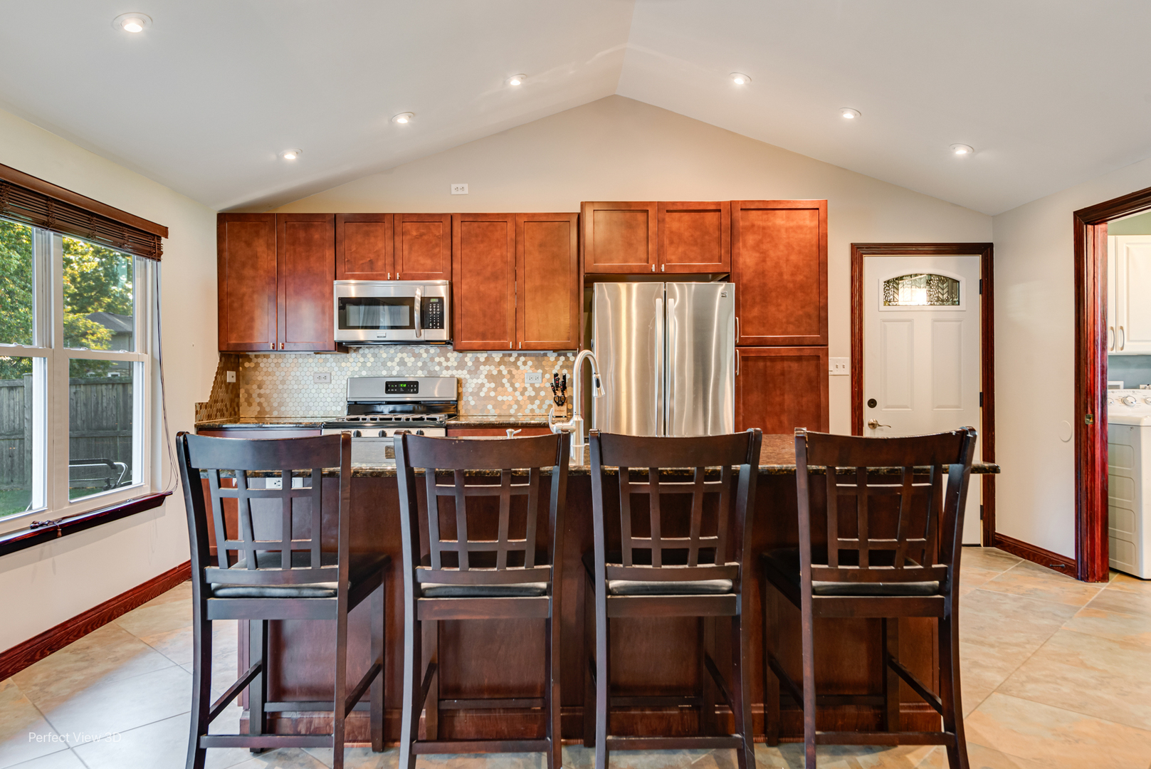 800 Charles Street, Morris, IL 60450