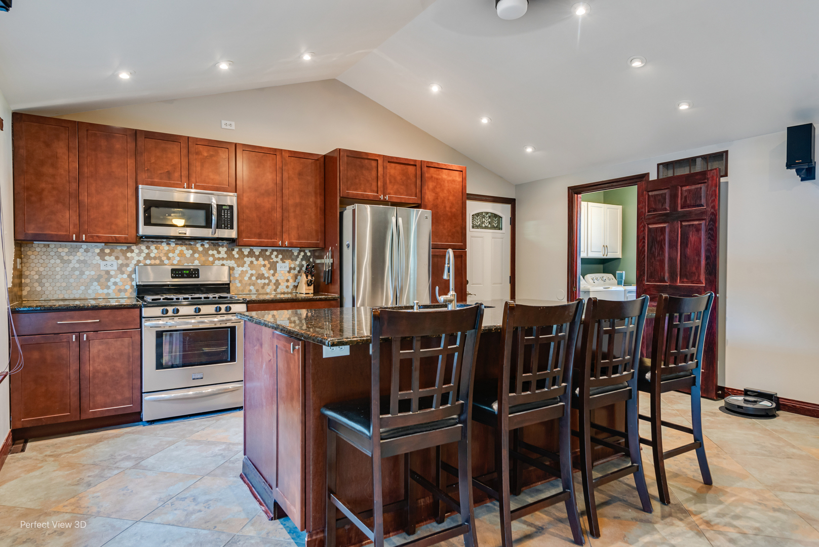 800 Charles Street, Morris, IL 60450