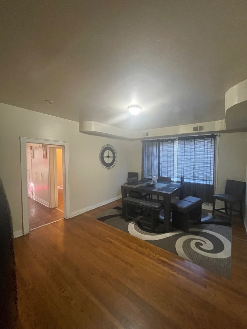 4123 W Washington Boulevard, Chicago, IL 60624