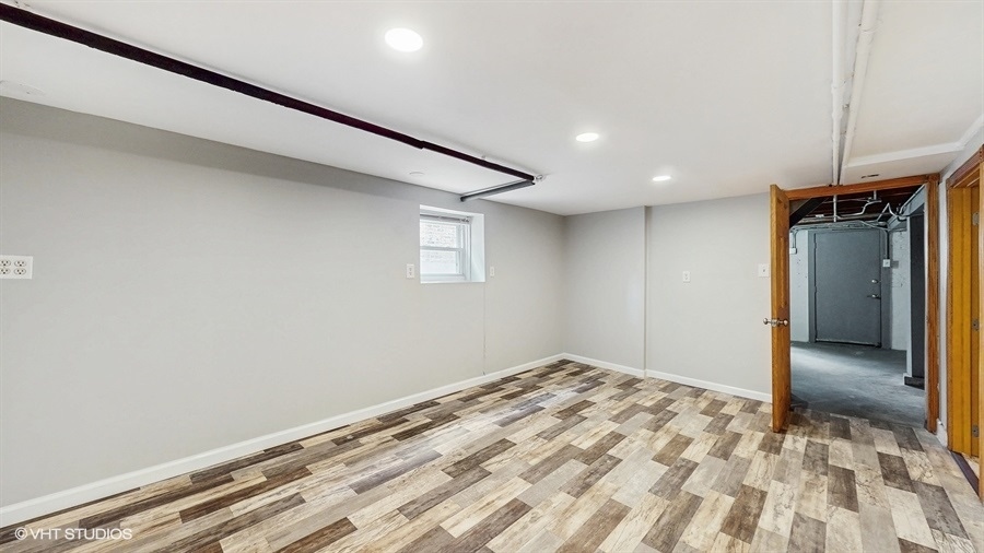 5041 W Fletcher Street, Chicago, IL 60641