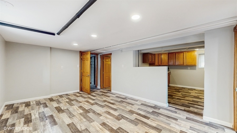 5041 W Fletcher Street, Chicago, IL 60641