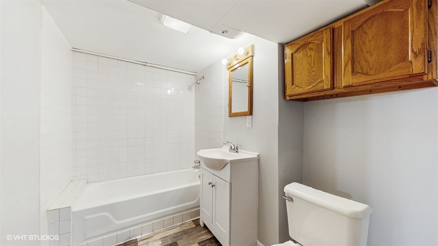 5041 W Fletcher Street, Chicago, IL 60641