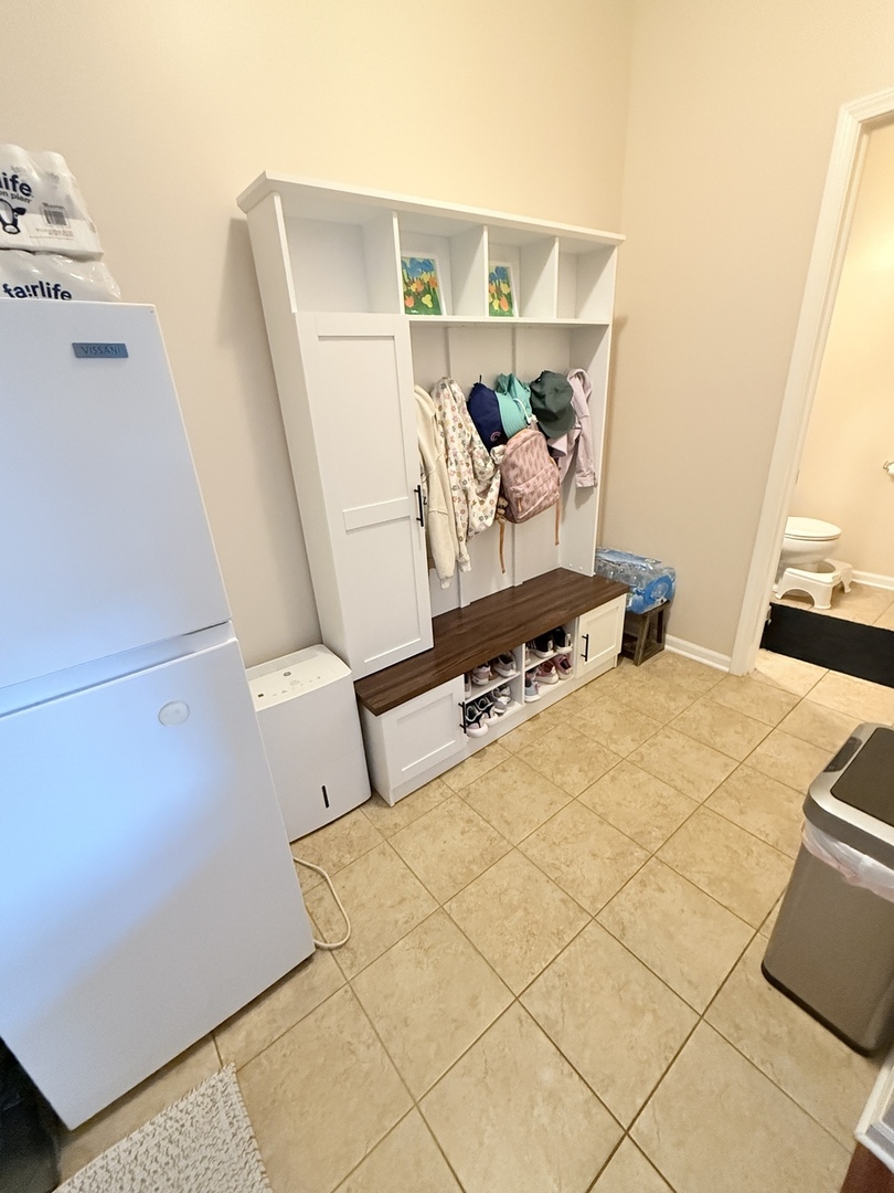 2572 Retreat Circle, Lisle, IL 60532