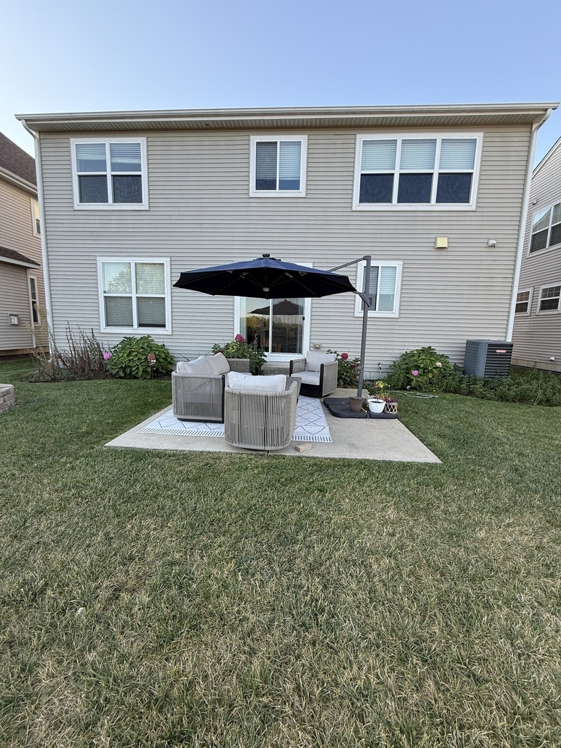 2572 Retreat Circle, Lisle, IL 60532