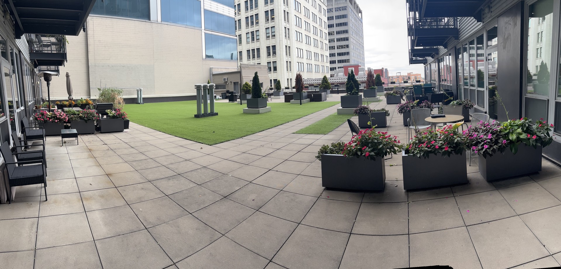 565 W Quincy Street #1216, Chicago, IL 60661