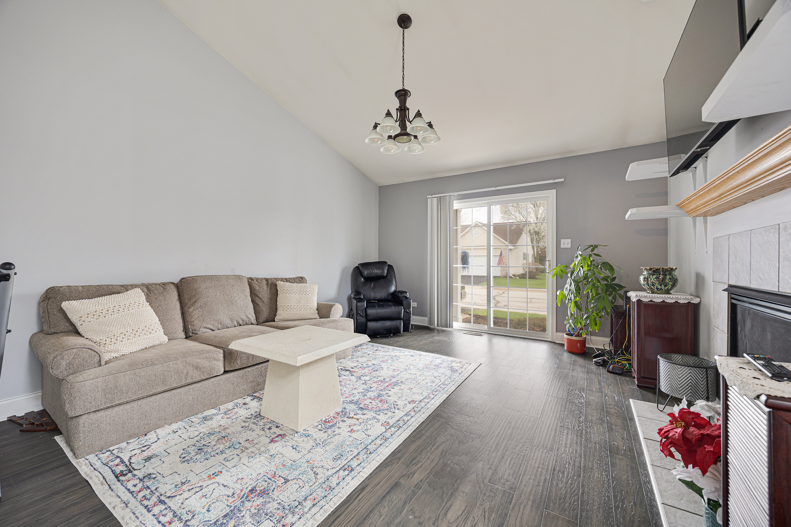 1014 Edinburgh Court, Joliet, IL 60431