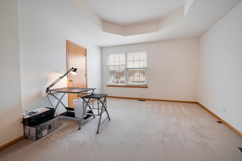 1014 Edinburgh Court, Joliet, IL 60431