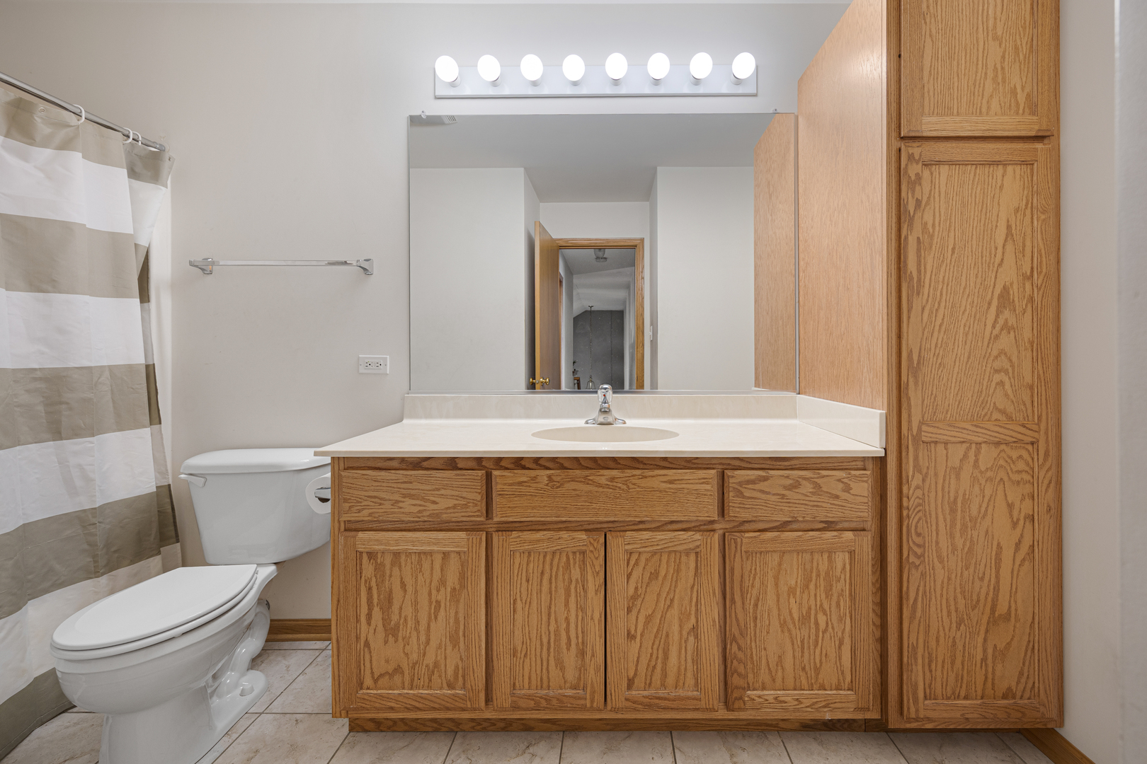 1014 Edinburgh Court, Joliet, IL 60431