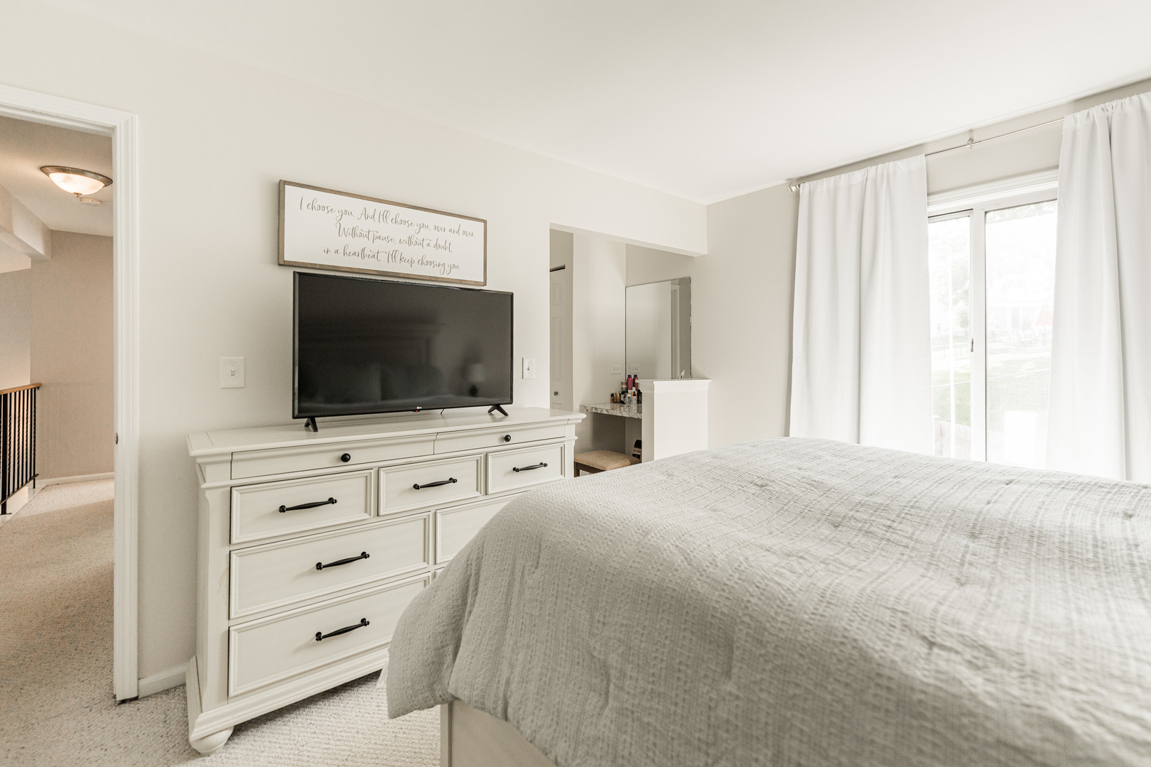 947 Aspen Drive, Lombard, IL 60148