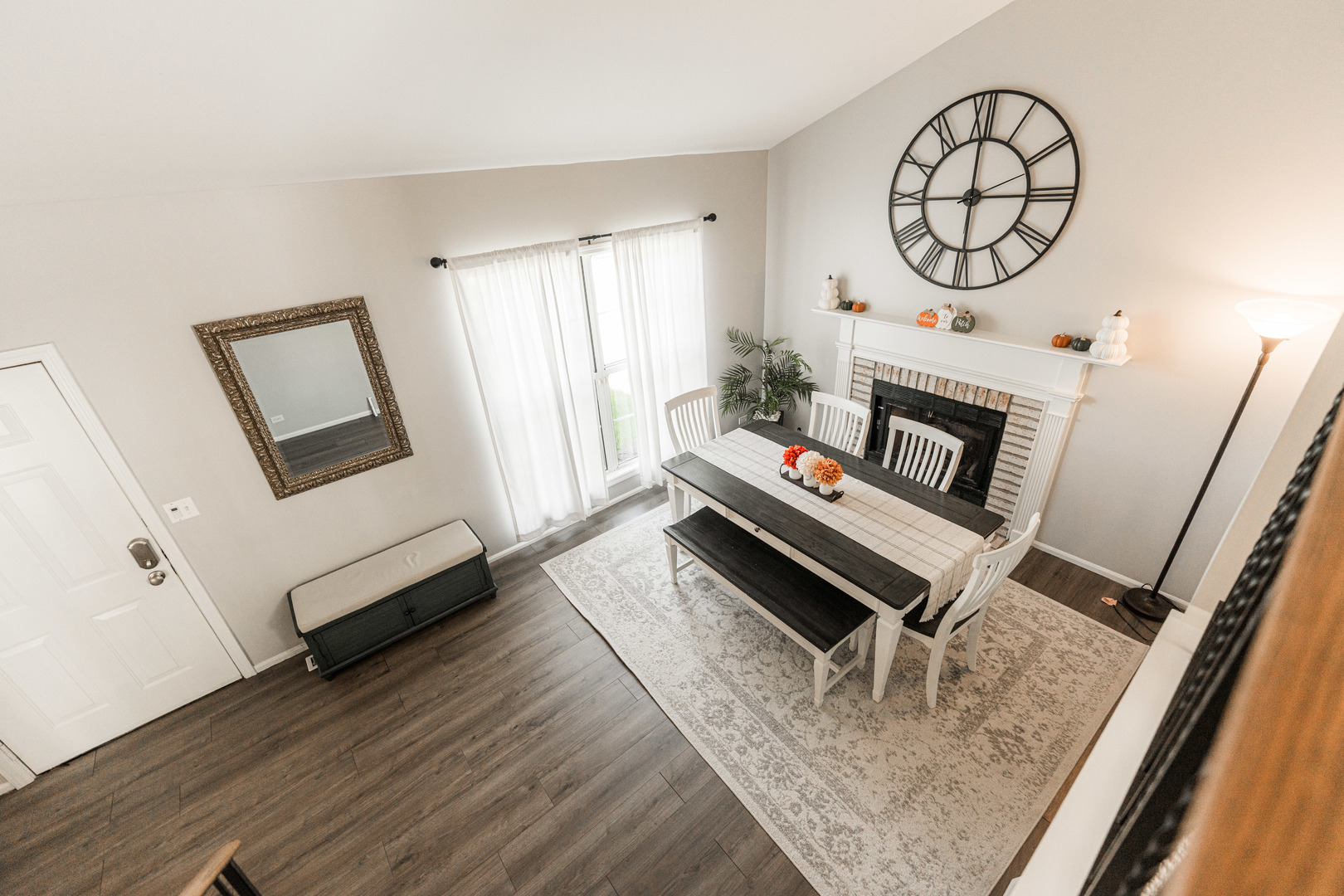 947 Aspen Drive, Lombard, IL 60148