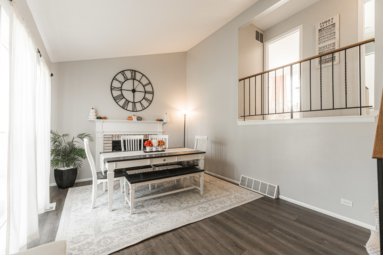 947 Aspen Drive, Lombard, IL 60148