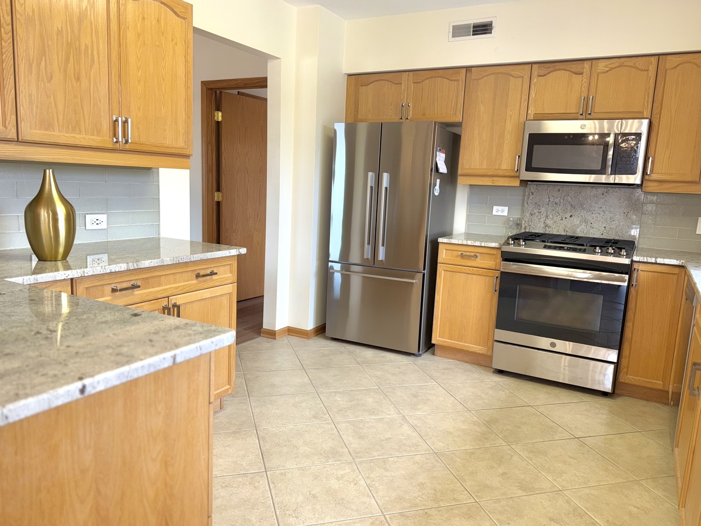 476 Alles Street #508, Des Plaines, IL 60016