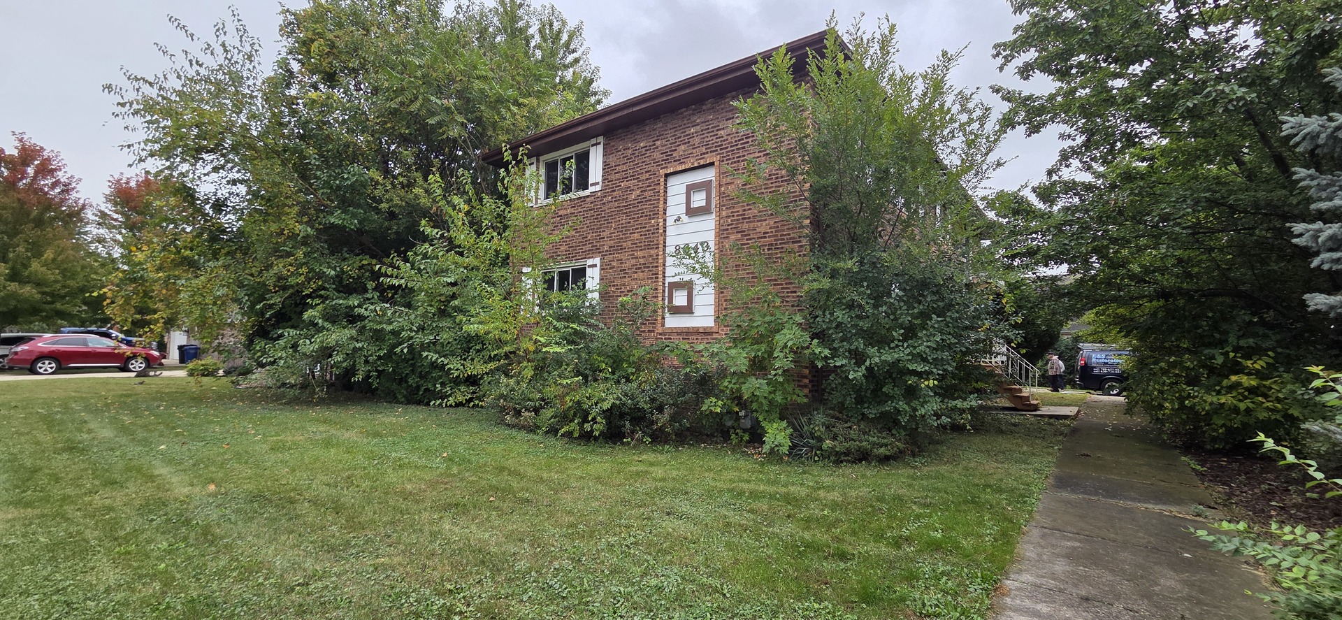 8643 W 73rd Place, Justice, IL 60458