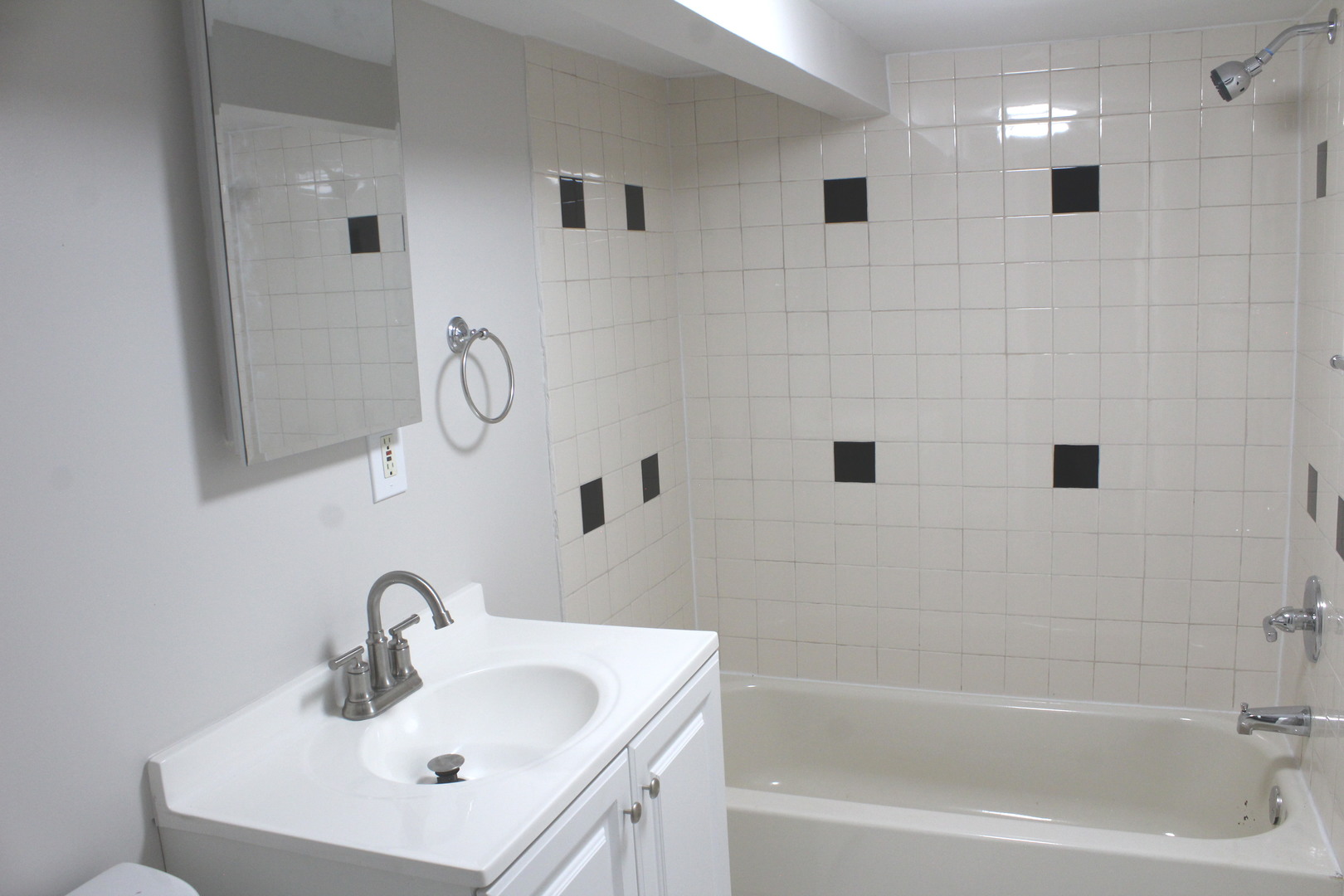 7219 S Wood Street, Chicago, IL 60636