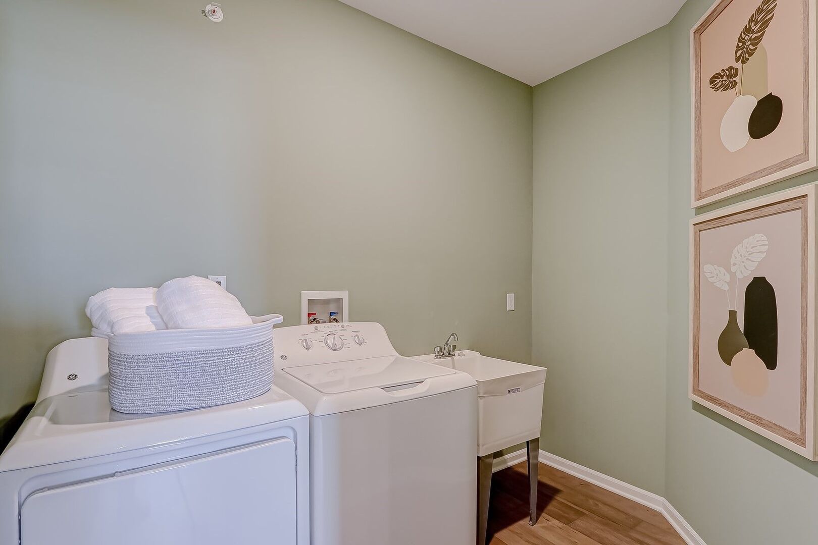 1638 Patterson Avenue, North Aurora, IL 60542