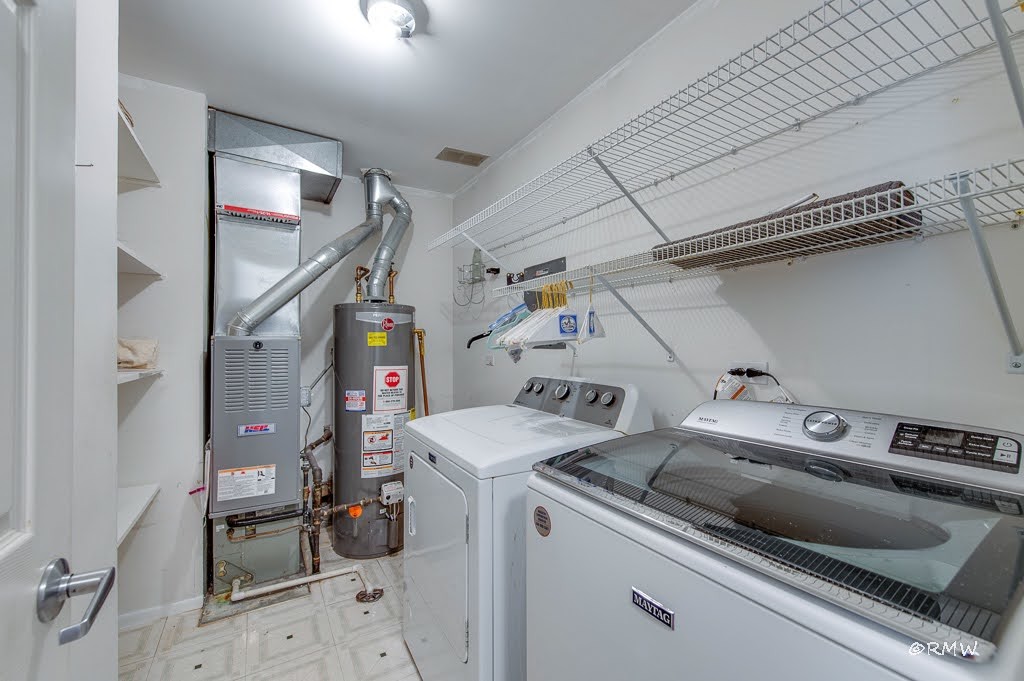 1251 Williamsburg Drive #D-1, Schaumburg, IL 60193