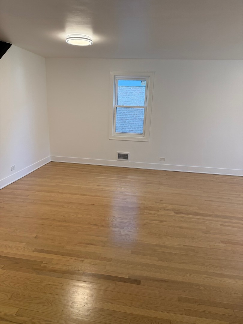 1037 Dodge Avenue, Evanston, IL 60202