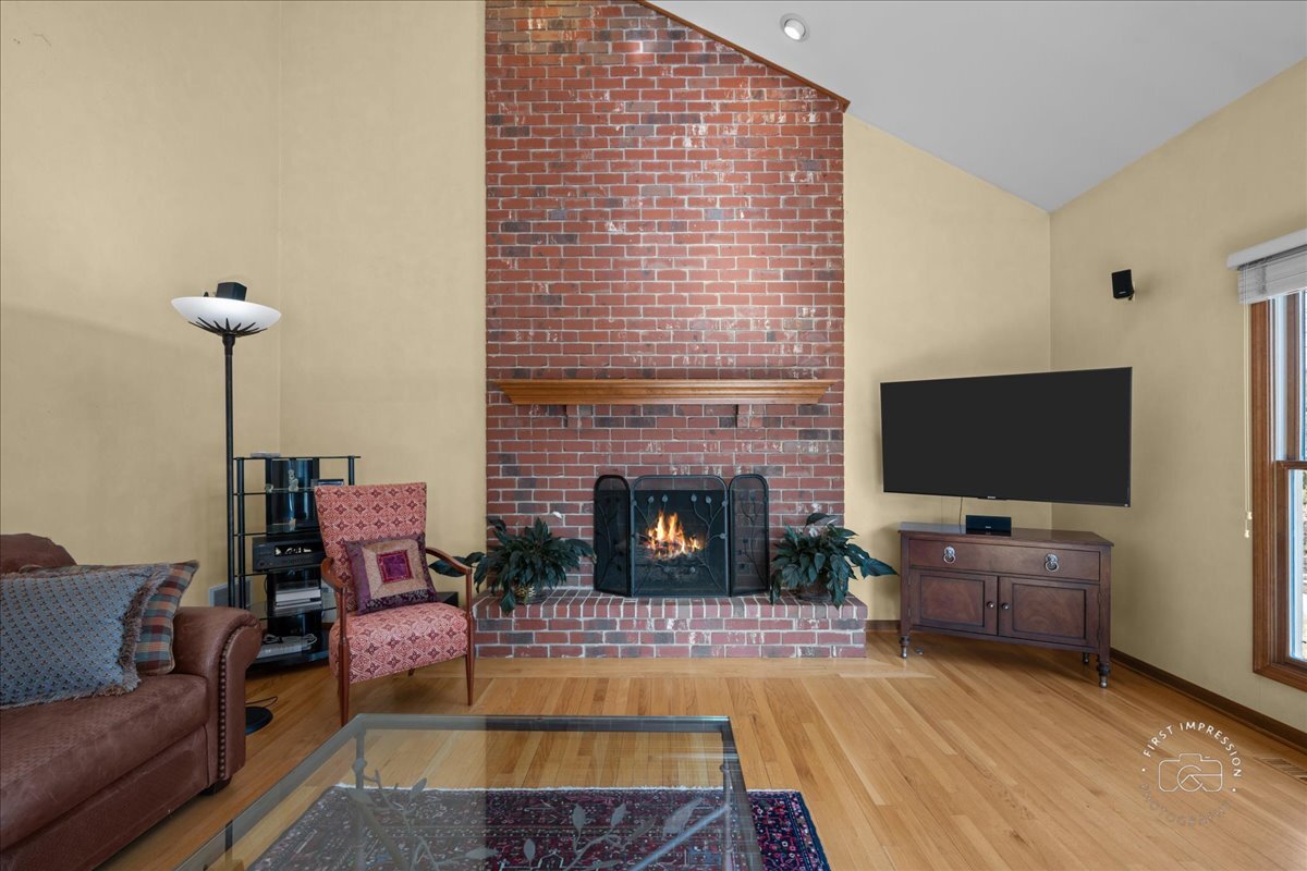 1404 Chelsea Lane, Naperville, IL 60565