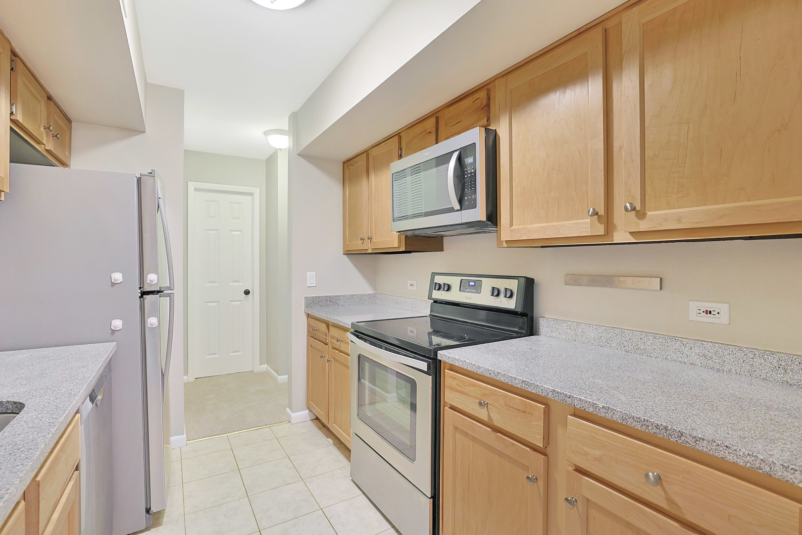 520 Shorely Drive #203, Barrington, IL 60010