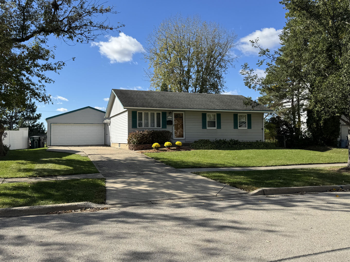 Streamwood, IL 60107