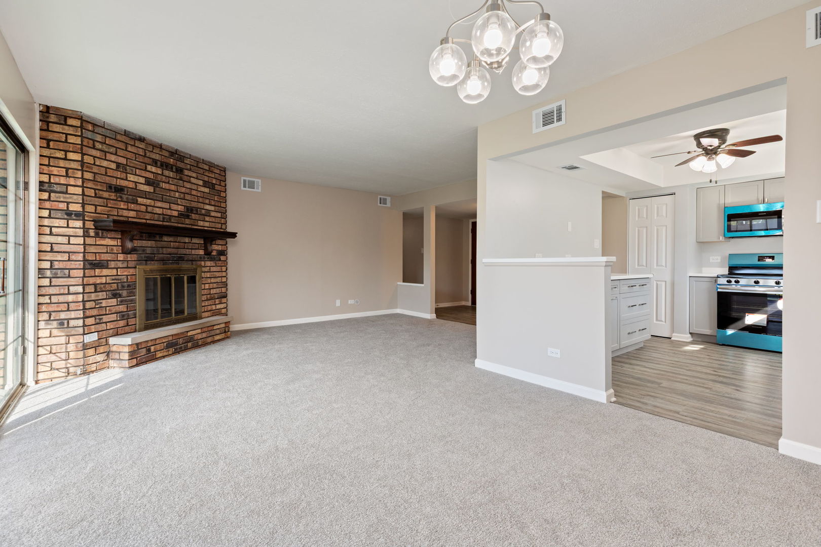 11134 Northwest Road #2C, Palos Hills, IL 60465