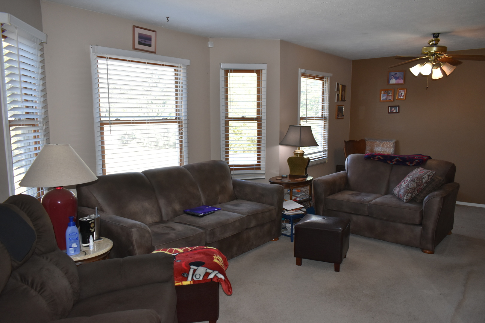 1316 S Hinshaw Avenue, Bloomington, IL 61701