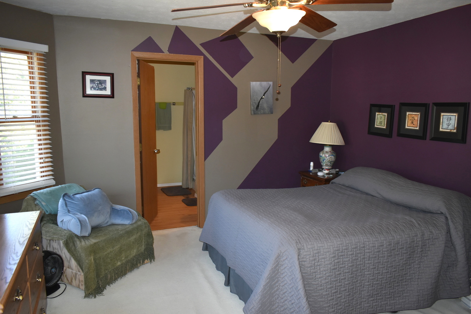 1316 S Hinshaw Avenue, Bloomington, IL 61701