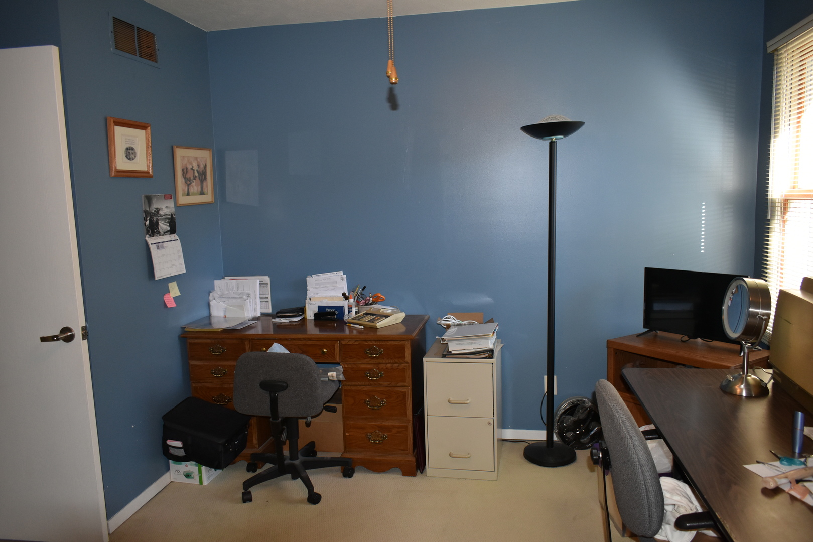 1316 S Hinshaw Avenue, Bloomington, IL 61701