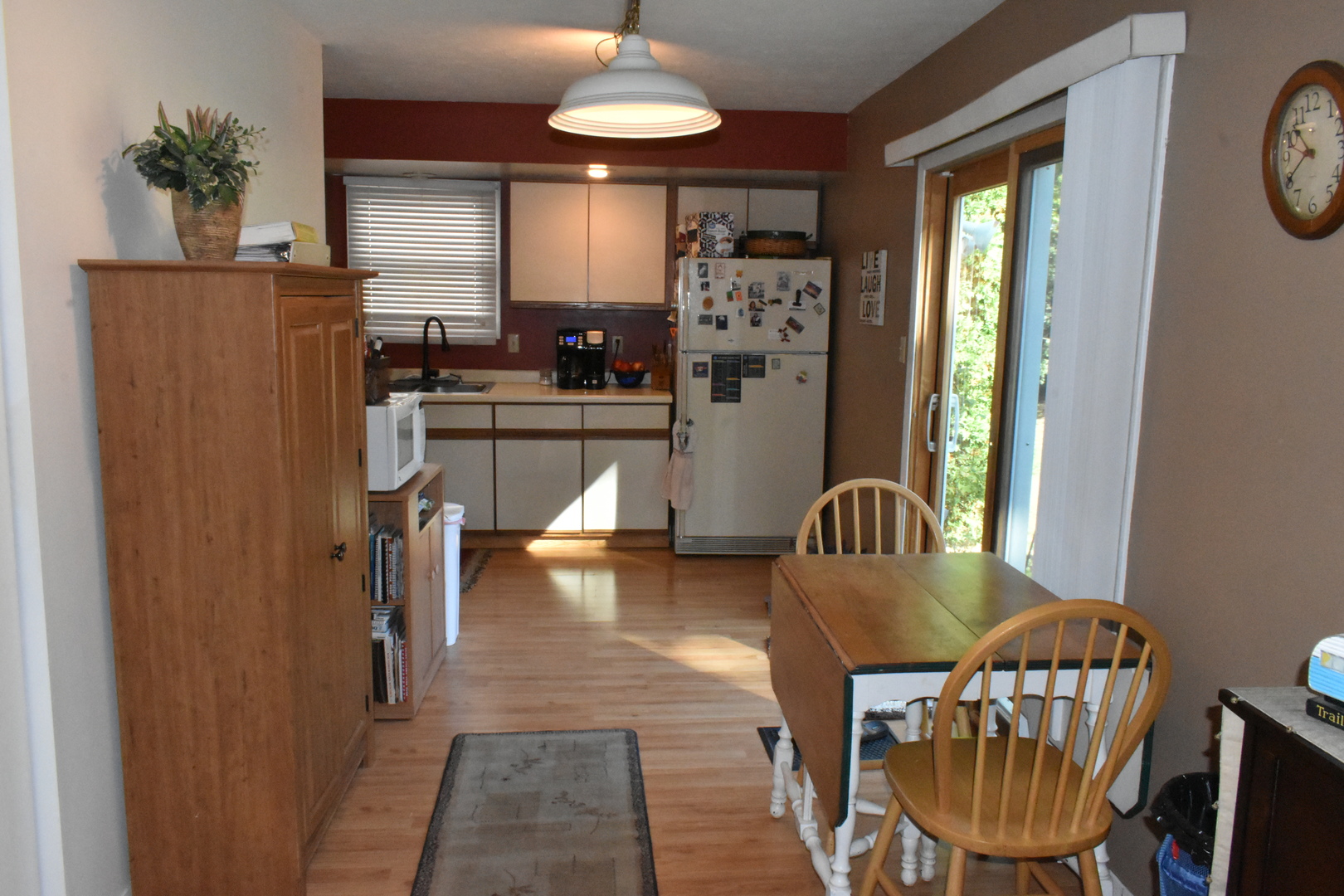 1316 S Hinshaw Avenue, Bloomington, IL 61701