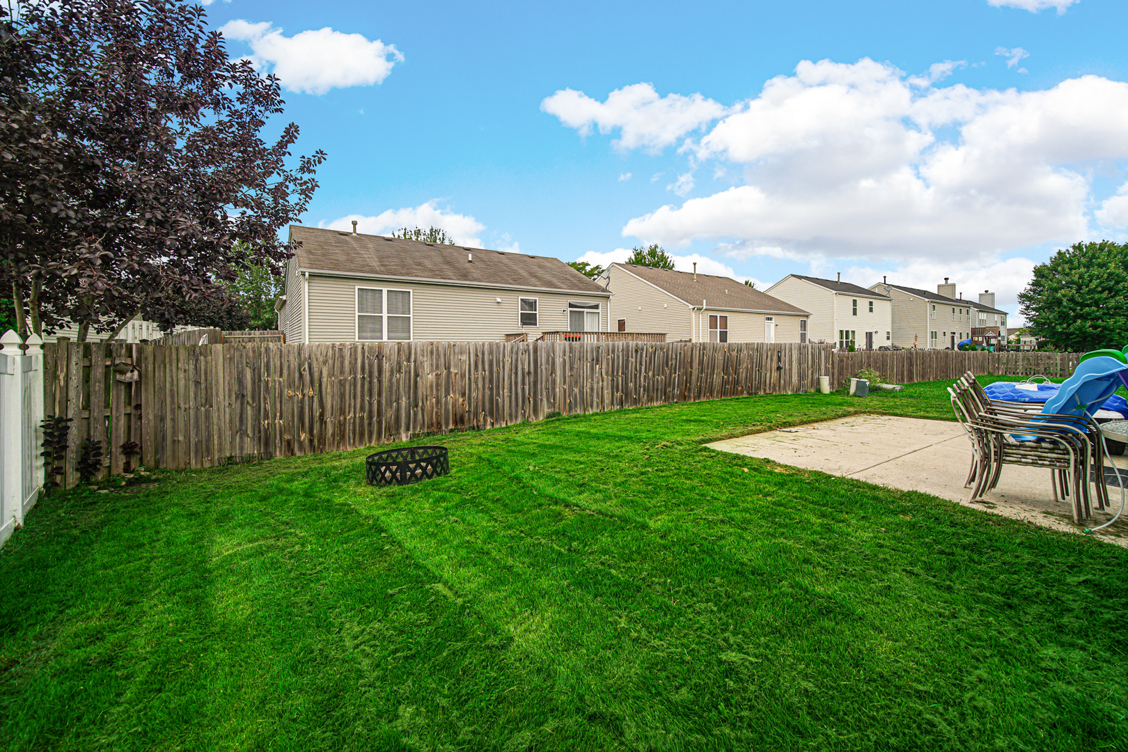 1819 Woodside Drive, Woodstock, IL 60098