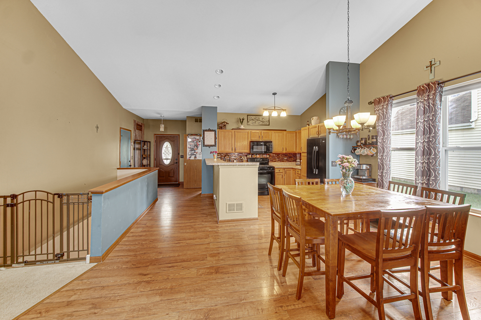 1819 Woodside Drive, Woodstock, IL 60098