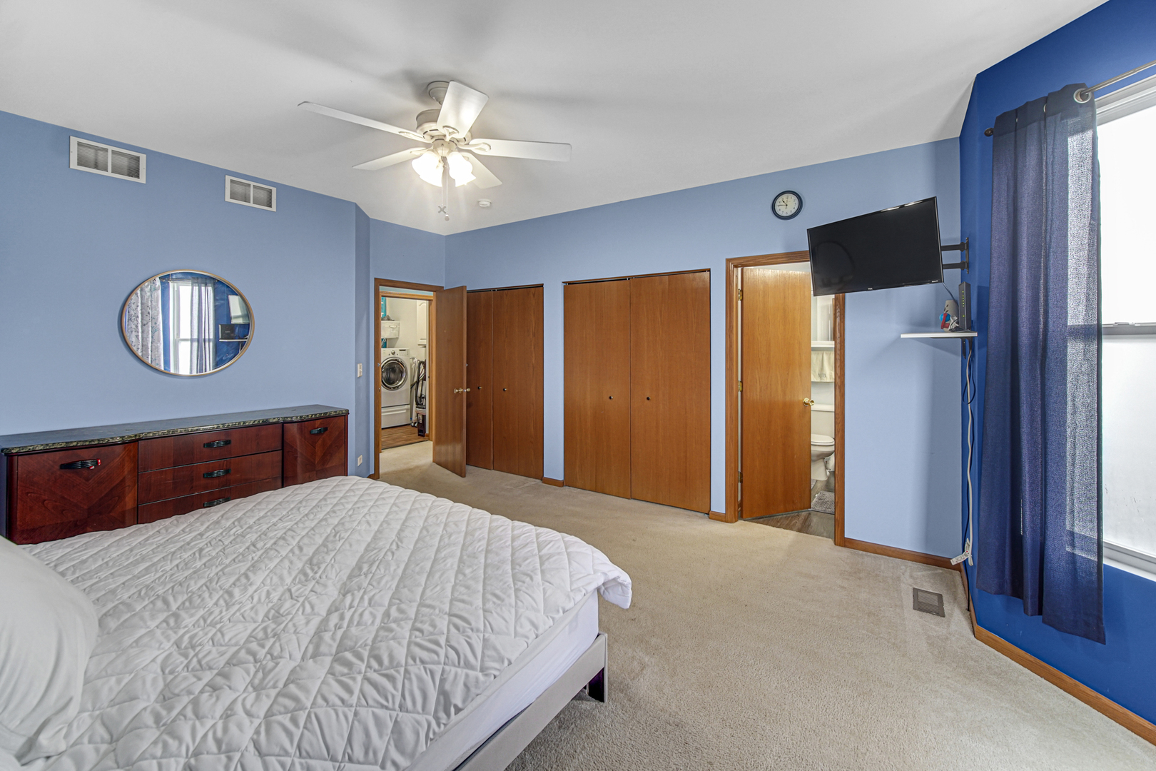 1819 Woodside Drive, Woodstock, IL 60098