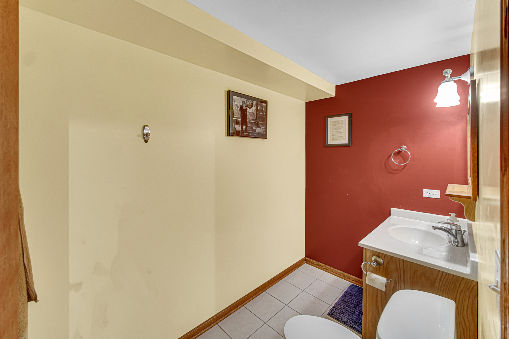 1819 Woodside Drive, Woodstock, IL 60098