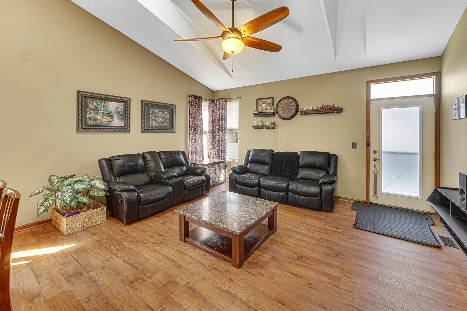 1819 Woodside Drive, Woodstock, IL 60098