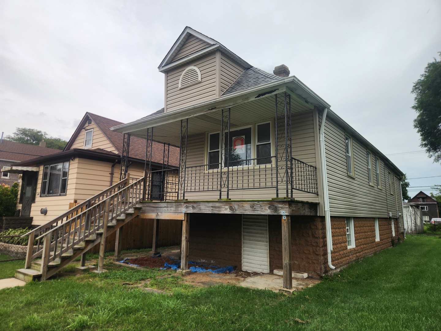 303 W 153rd Place, Calumet City, IL 60409