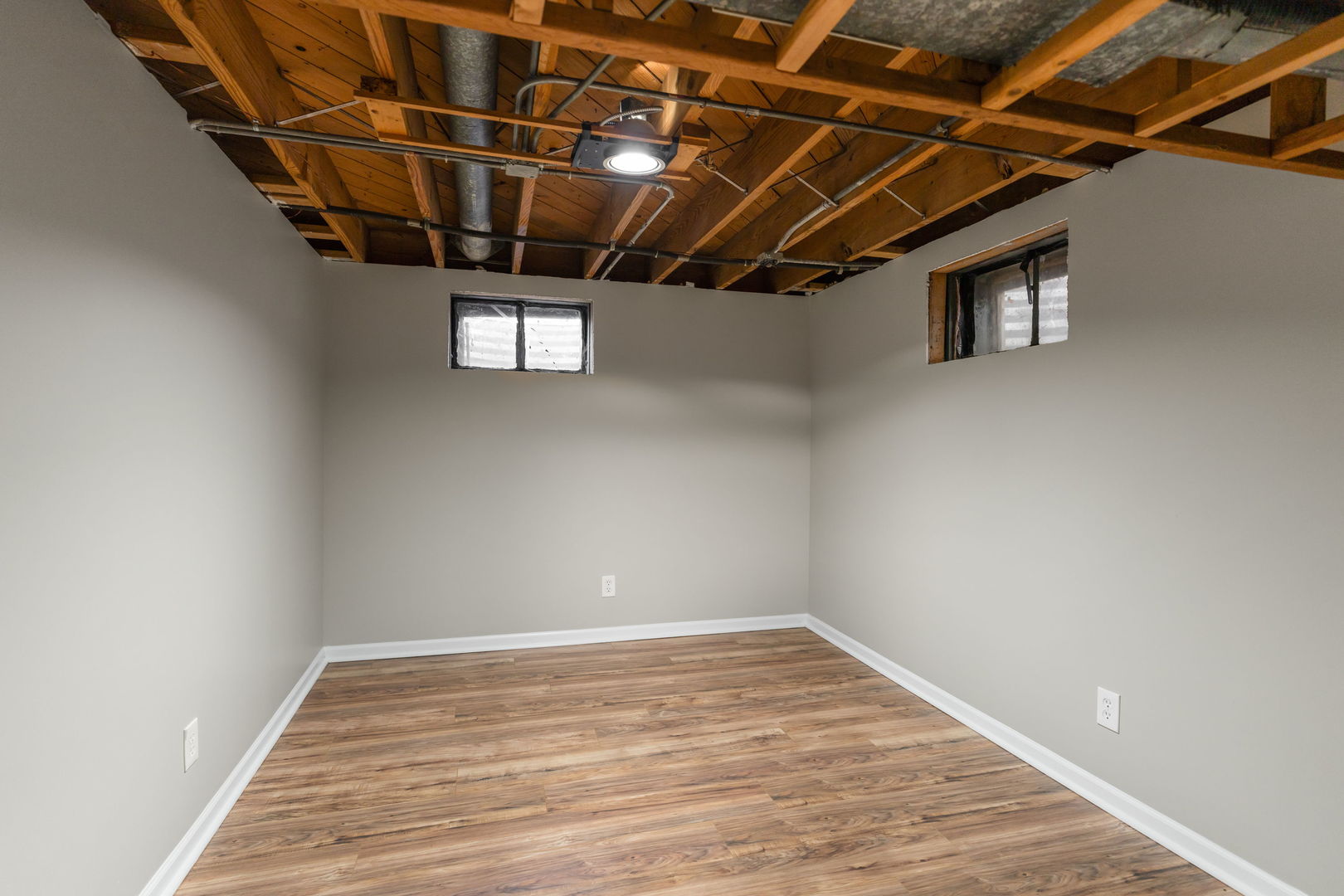 742 73rd Court, Willowbrook, IL 60527