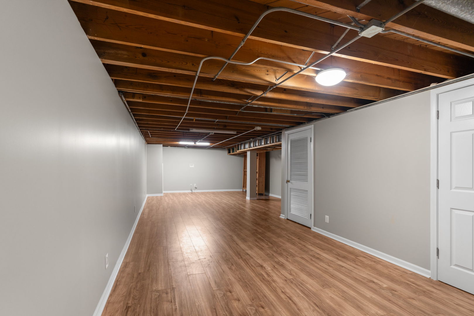 742 73rd Court, Willowbrook, IL 60527