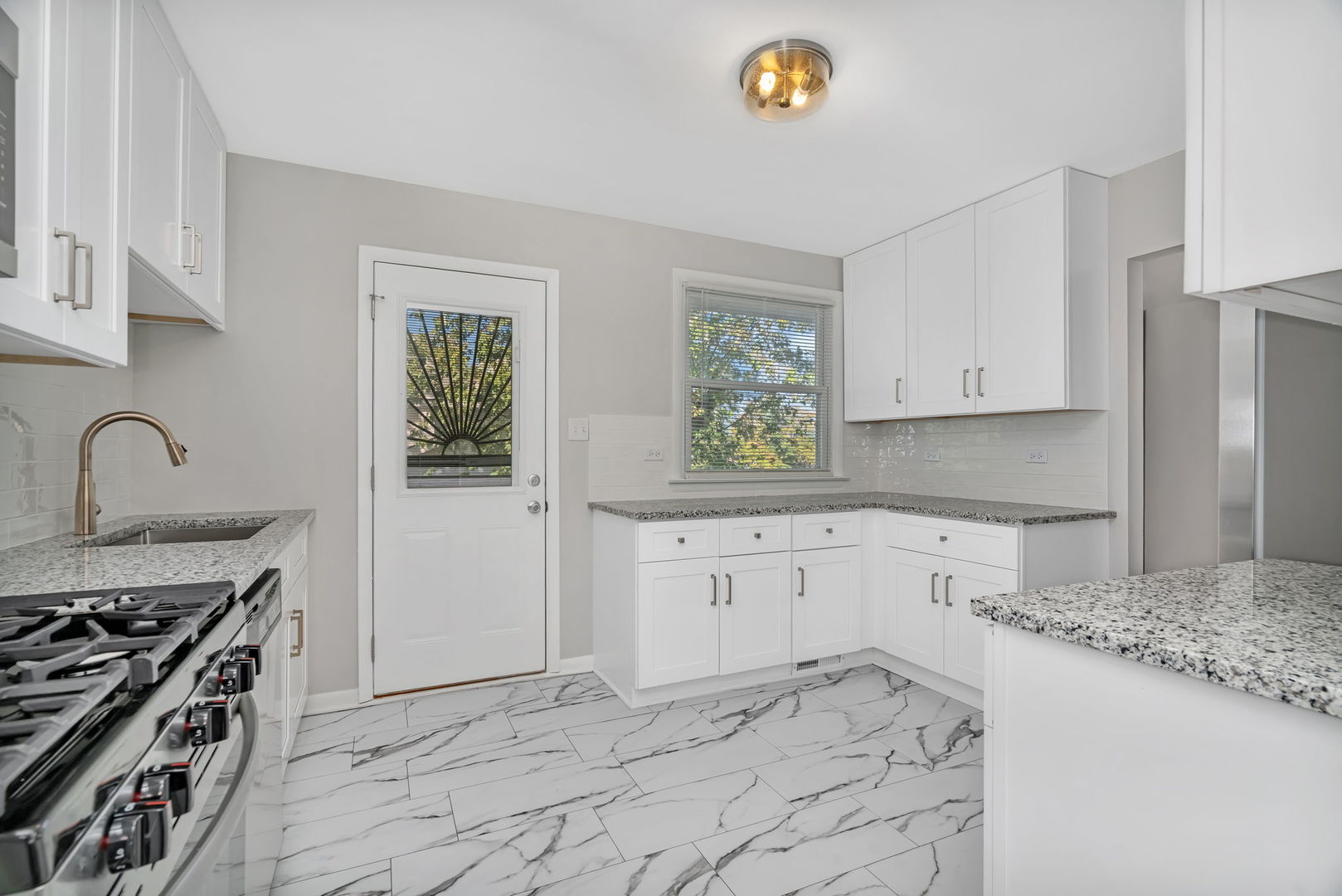 18900 Loras Lane, Country Club Hills, IL 60478