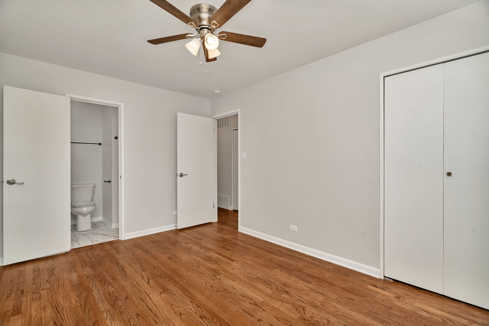 18900 Loras Lane, Country Club Hills, IL 60478