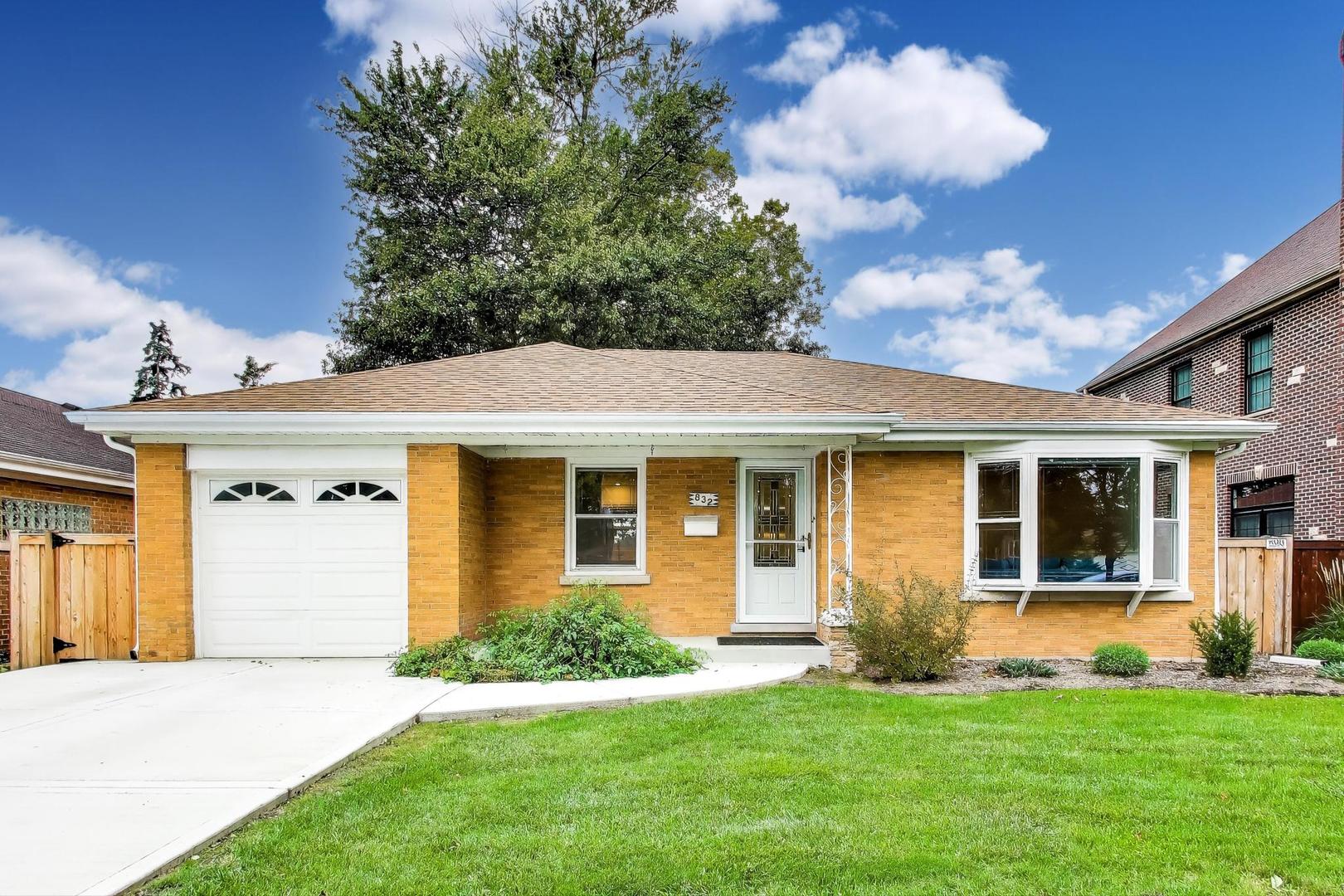832 N Delphia Avenue, Park Ridge, IL 60068