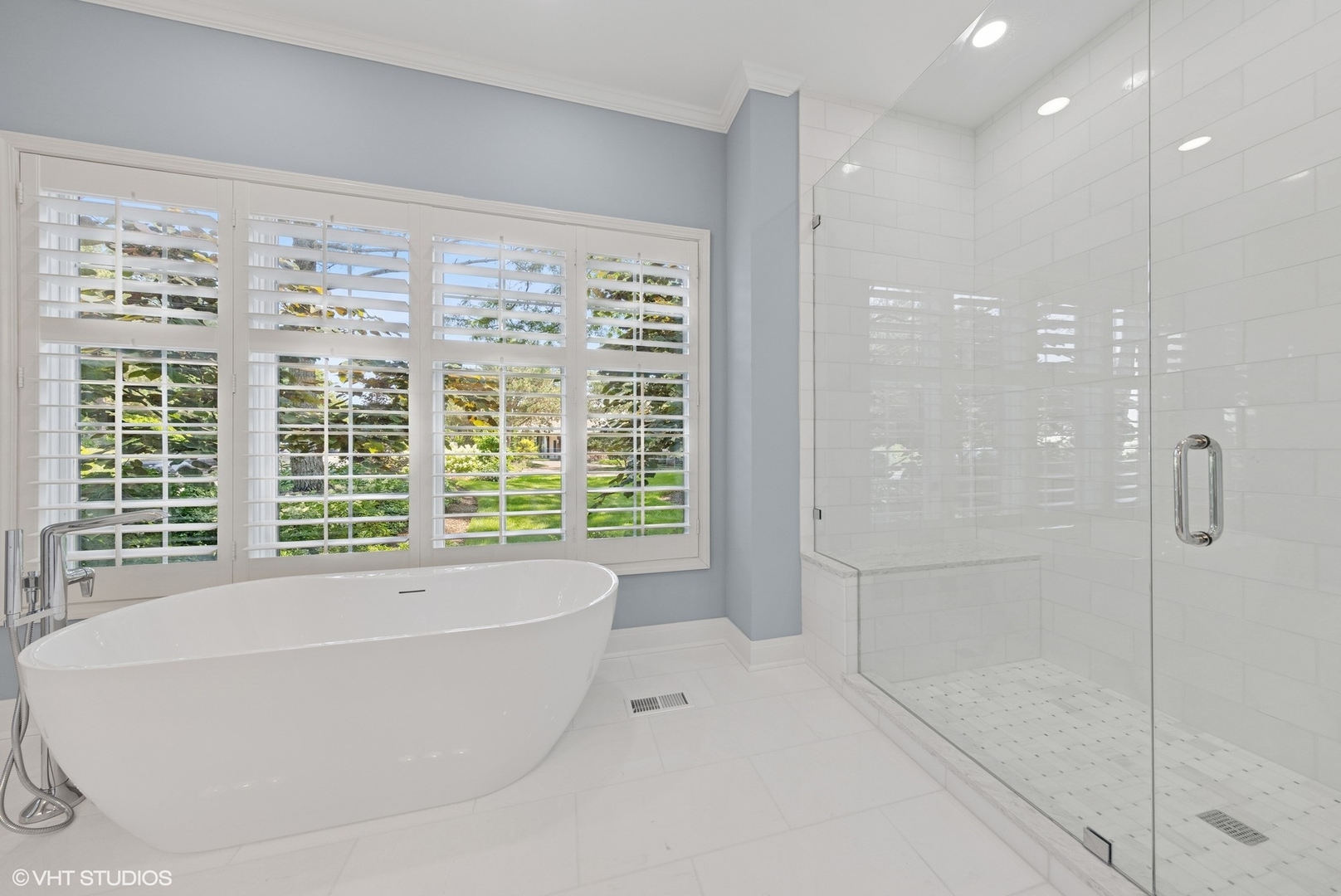 1604 Burr Ridge Club, Burr Ridge, IL 60527