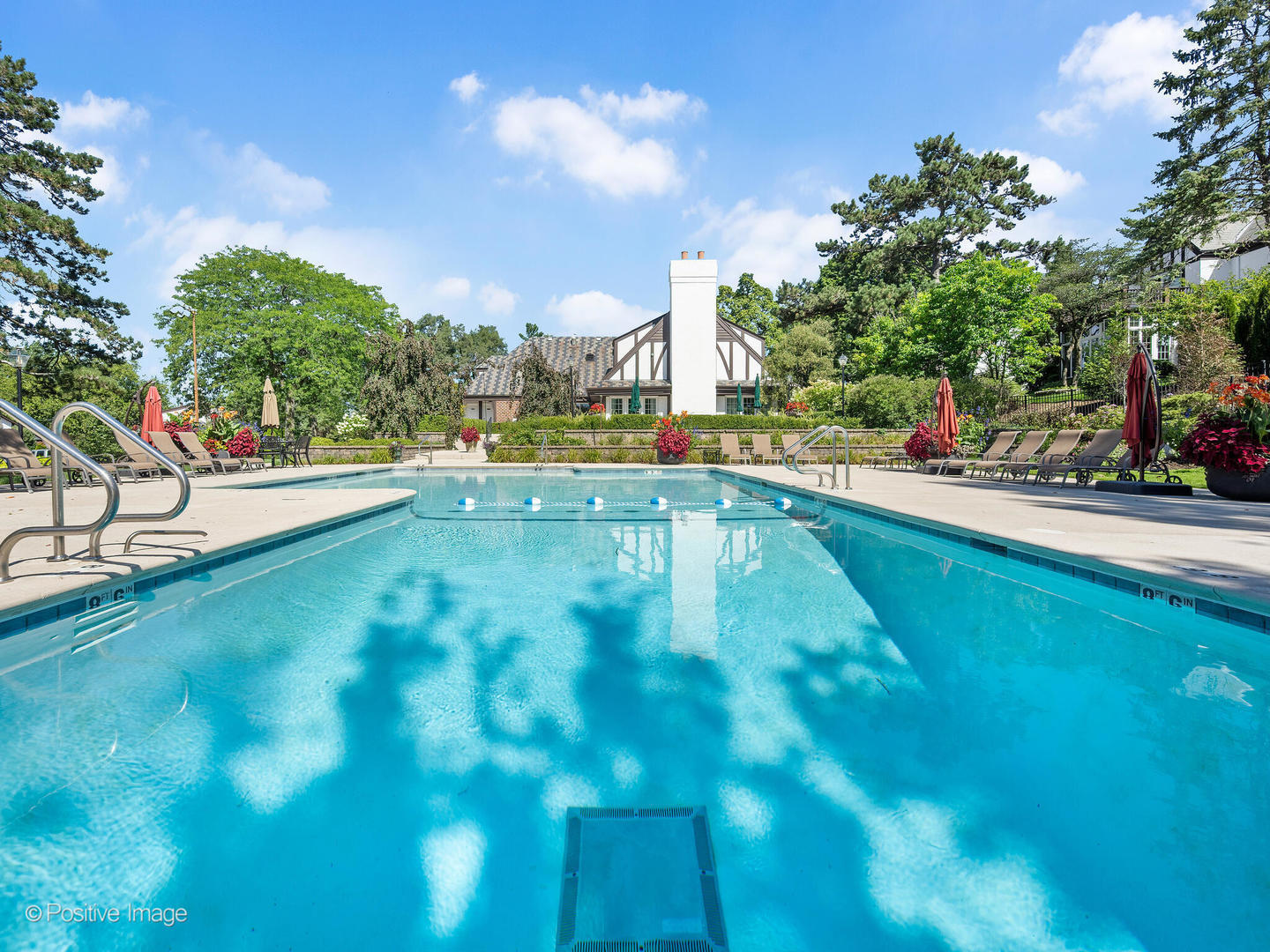 1604 Burr Ridge Club, Burr Ridge, IL 60527