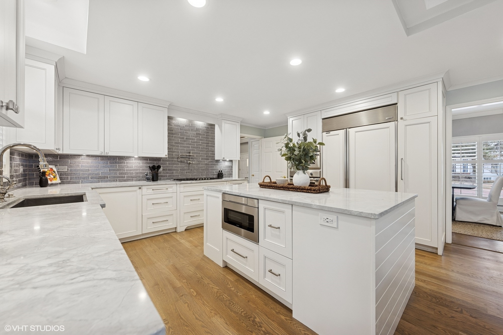 1604 Burr Ridge Club, Burr Ridge, IL 60527