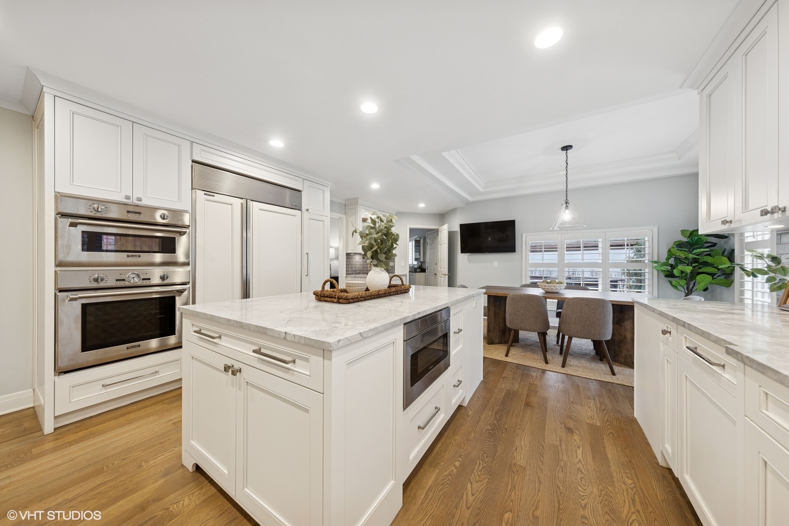 1604 Burr Ridge Club, Burr Ridge, IL 60527