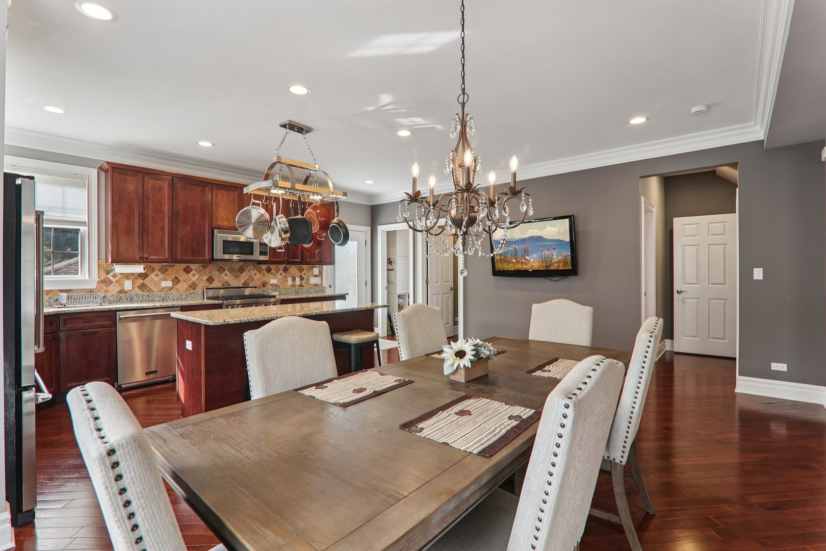 124 Hubbard Court, Wauconda, IL 60084