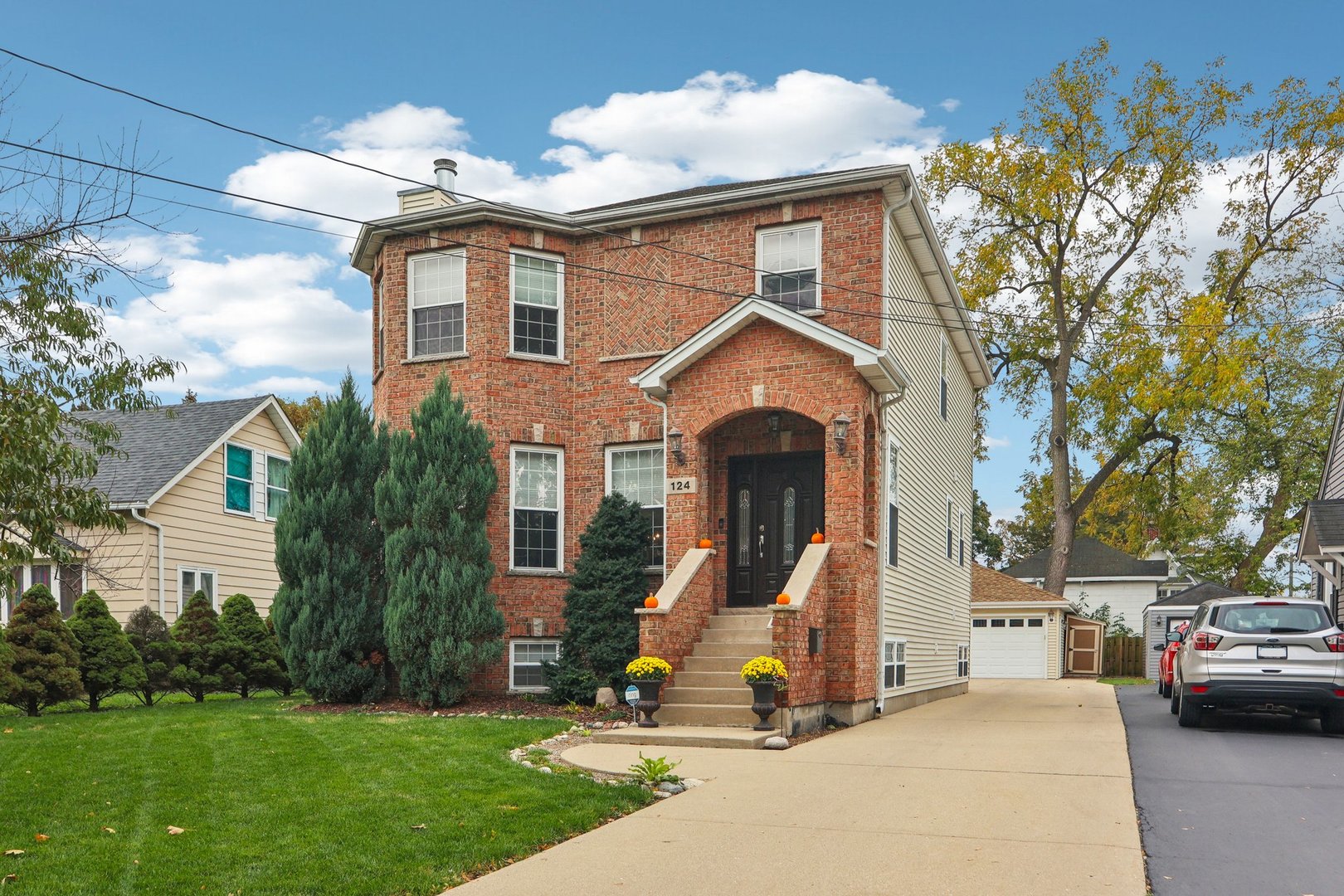 124 Hubbard Court, Wauconda, IL 60084