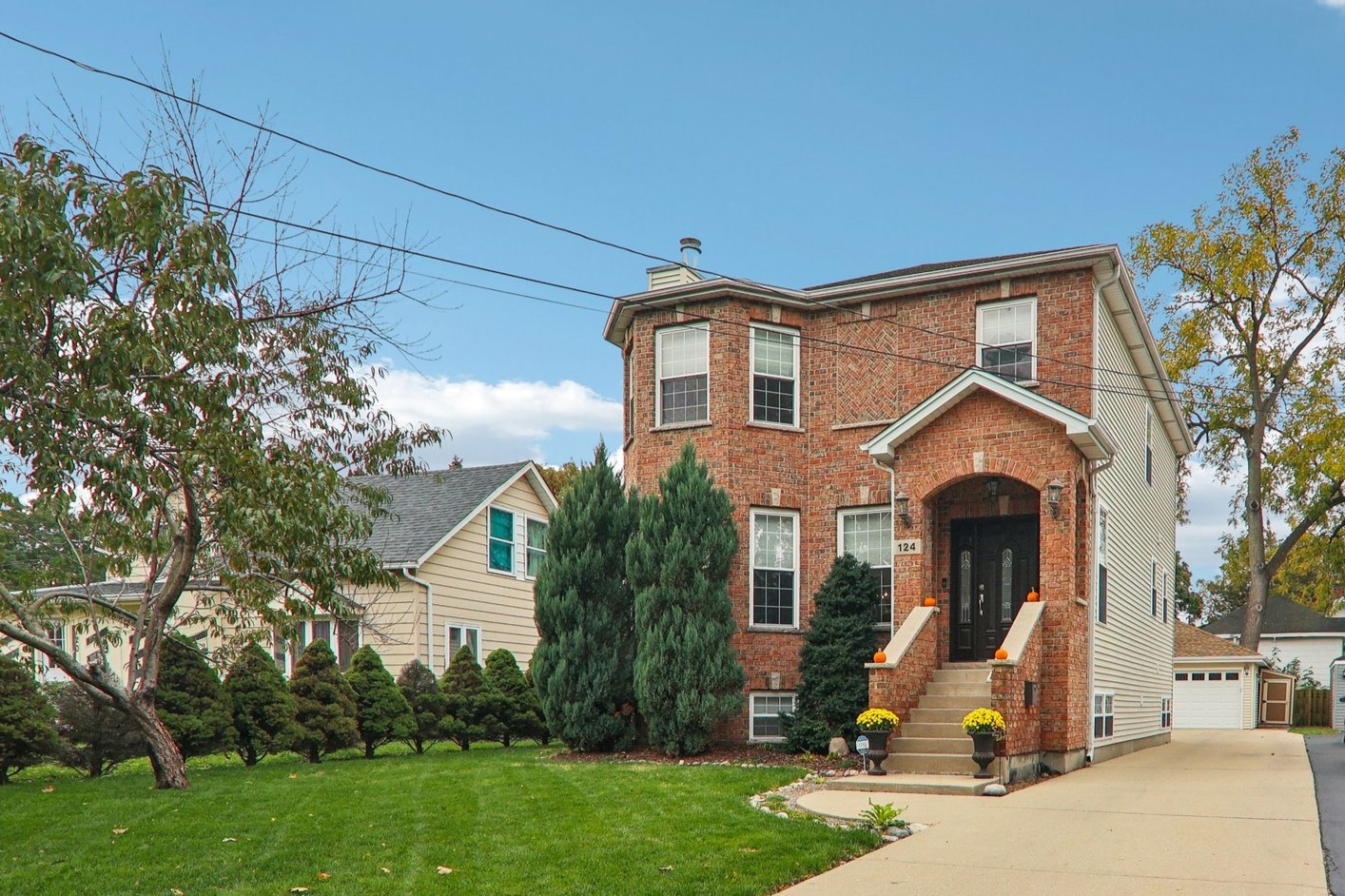 124 Hubbard Court, Wauconda, IL 60084