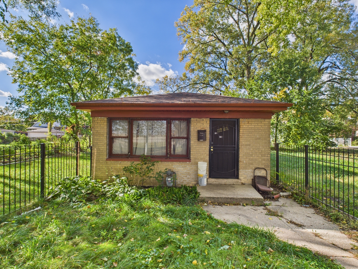 5610 S Lowe Avenue, Chicago, IL 60621