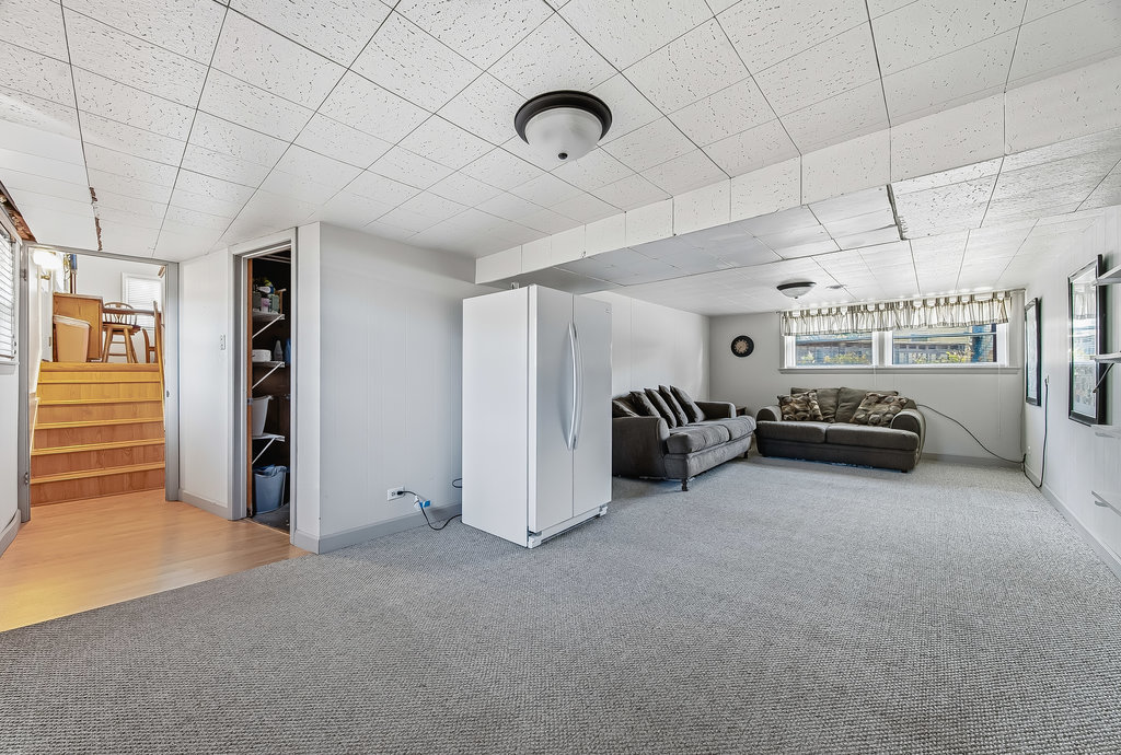 178 W Normandy Drive, Chicago Heights, IL 60411